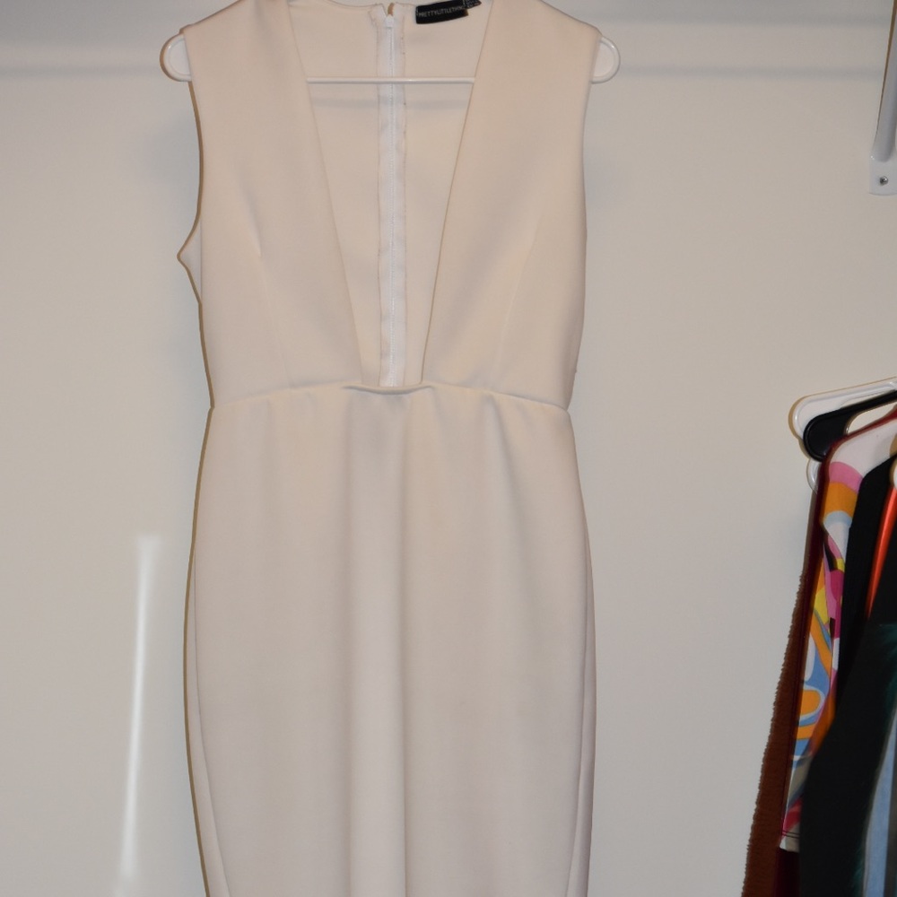White elegant v cut dress